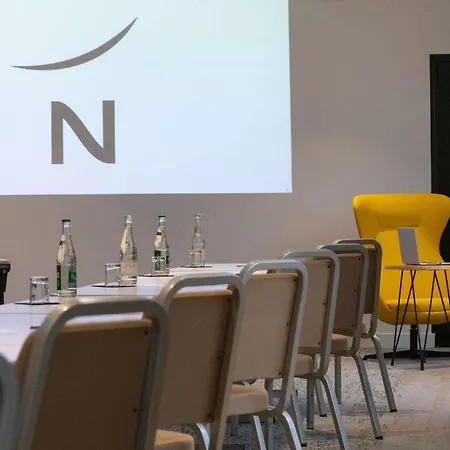 Hotel Novotel Arenas Aeroport 4*