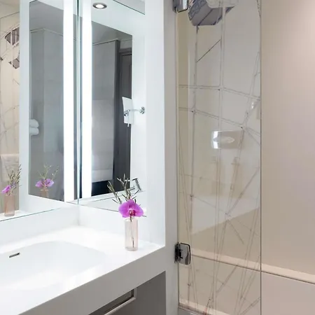 Mercure Centre Grimaldi Hotel