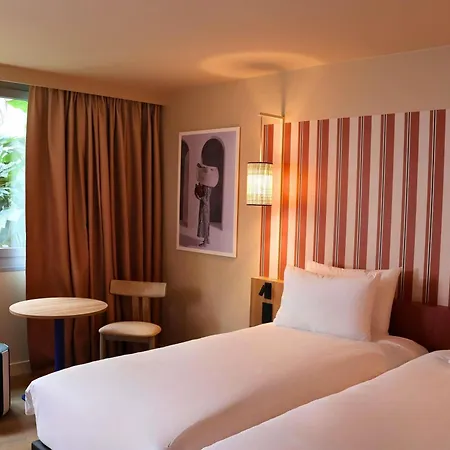 Mercure Promenade Des Hotel