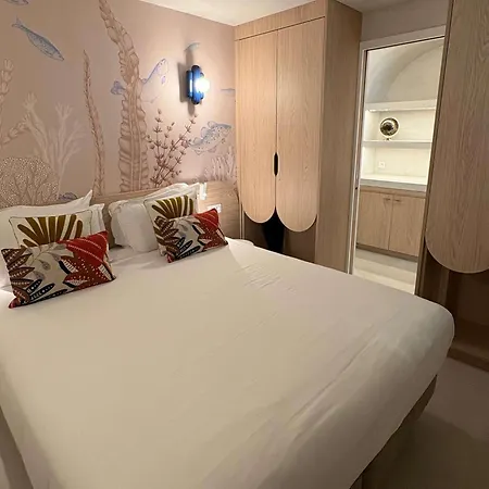 Mercure Marche Aux Fleurs Hotel 4*