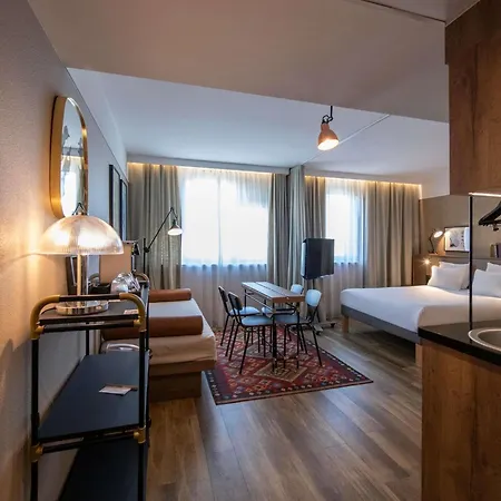 Novotel Airport Hotel Nice