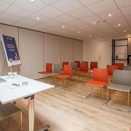 Ibis Budget Californie Lenval Hotel 2*
