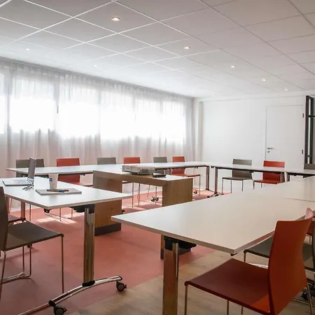 Hotel Ibis Budget Californie Lenval 2*