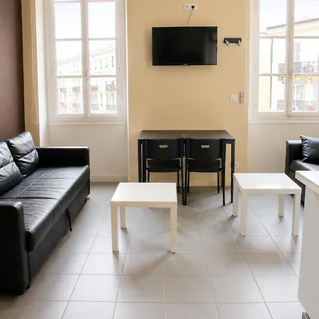 Appartement Carré D'or - Centre *