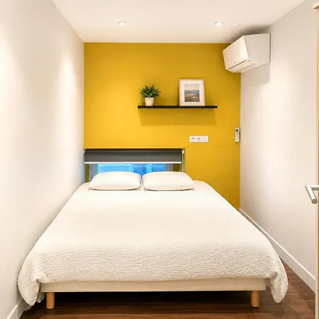 Carre D'or - Centre Apartment *