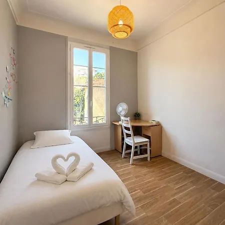 Charming 3 Bedrooms Seaside 2 Bedrooms Available Before 20 * Nice