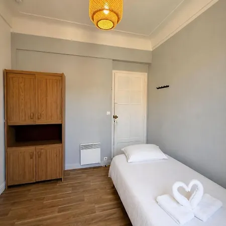 Apartment Charming 3 Bedrooms Seaside 2 Bedrooms Available Before 20 *