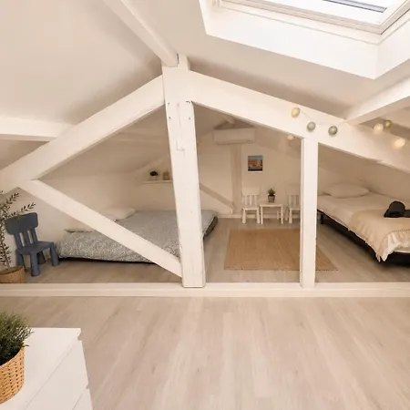 Lina Zoi Appartement *