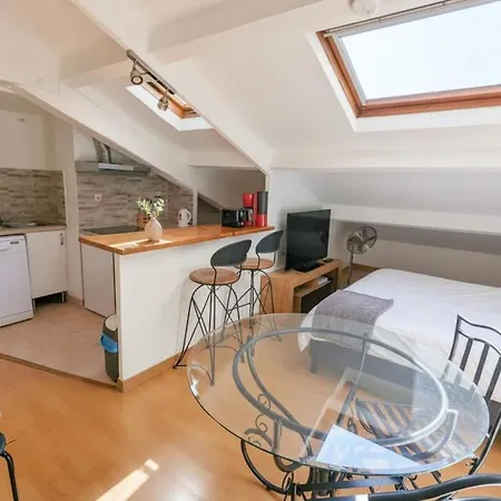 Apartment Rmb - T2 Au Dernier Etage Au Coeur De Nice