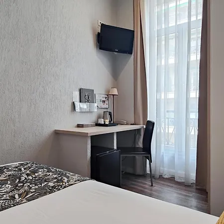 Helvétique 3* Nice