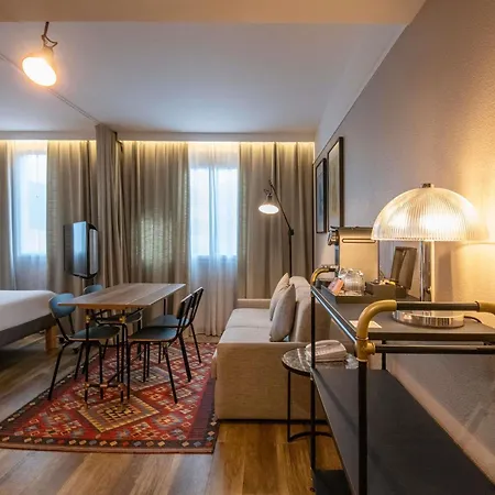 Novotel Airport 4* Nice