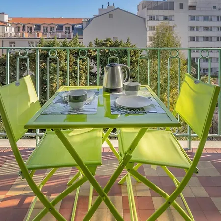 Centre, Deux Pièces, Calme, Terrasse Plein Sud Appartement