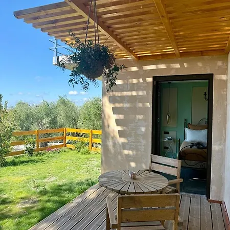 Escondida Bed & Breakfast Nice