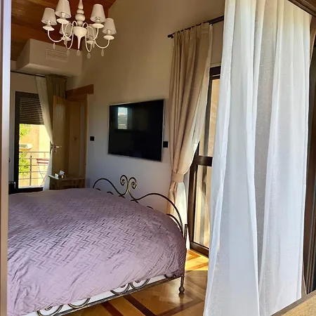 Escondida Bed & Breakfast