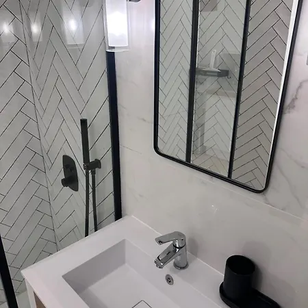 Apartment Zone Pietonne Studio With Private Terrace Heart Of Nice 2 Min Beach