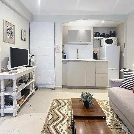 Apartment Cosy Avec Jardin Privatif - Carabacel, Nice