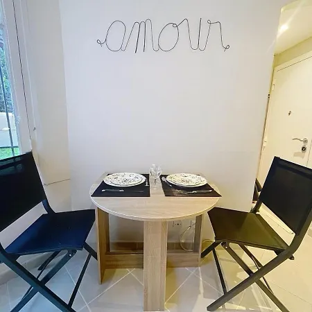 Apartment Cosy Avec Jardin Privatif - Carabacel,