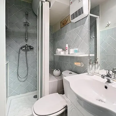Cosy Avec Jardin Privatif - Carabacel, * Nice