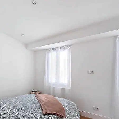 Appartement 1 Chambre Au Coeur Du Carre D Or Place Massena A Nice Proche Des Plages *