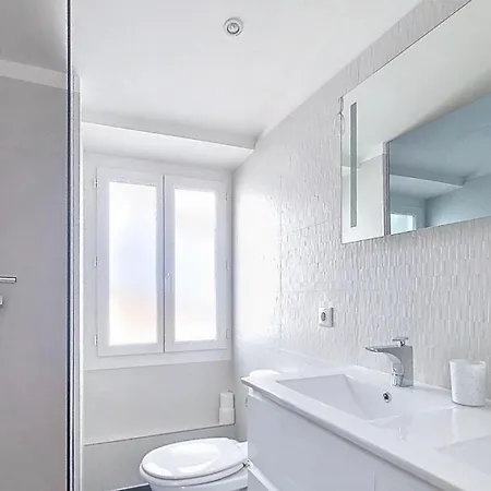 Appartement 1 Chambre Au Coeur Du Carre D Or Place Massena A Nice Proche Des Plages * Nice