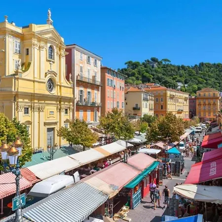 Appartement 1 Chambre Au Coeur Du Carre D Or Place Massena A Nice Proche Des Plages Apartment Nice