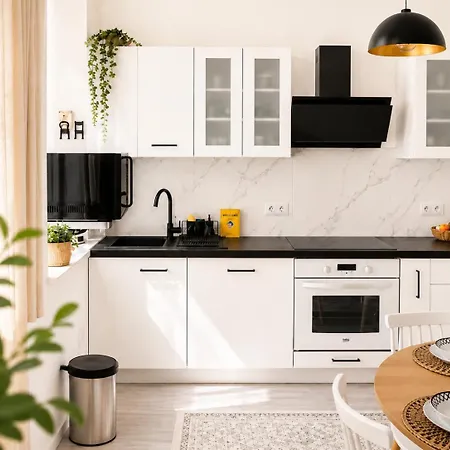 L'échappée De Riviera I Centre-ville I Climatisé I Proche Gare Et I Idéal Couple Et Famille Appartement *