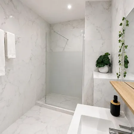 Appartement L'échappée De Riviera I Centre-ville I Climatisé I Proche Gare Et I Idéal Couple Et Famille *