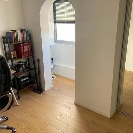 Beautiful View Walking Distance From The Center Apartment
