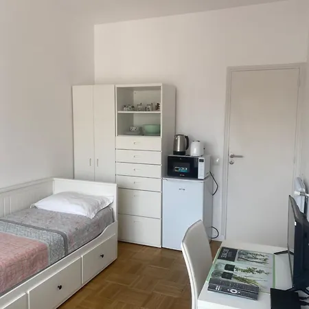 Mirela's Private With Key, Ac, Lift & Balcony In The Center Of On The Cote D'azur * Nice