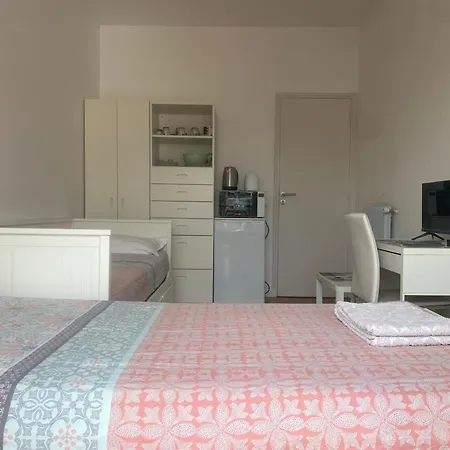 Mirela's Private With Key, Ac, Lift & Balcony In The Center Of On The Cote D'azur * Nice