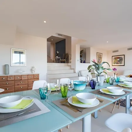 Sur Les Hauteurs De Nice, Proche Centre Maison d'hôtes 4*