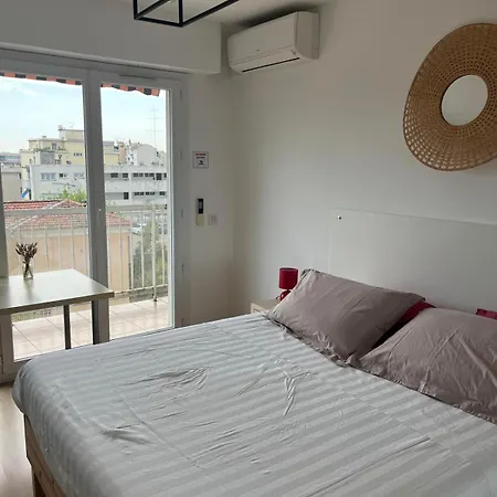 Très Beau 3 Pièces Spacieux Lumineux Et Climatisé * Nice