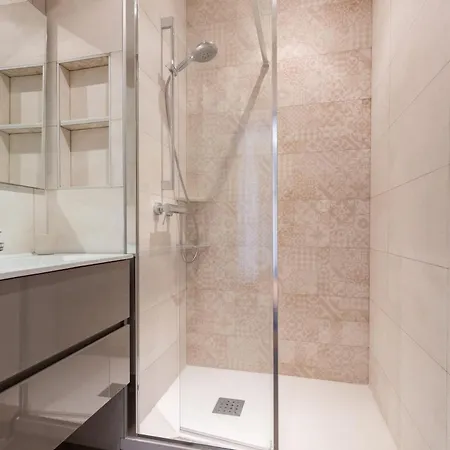 Beautiful 85m Near The Historic Center * Nice