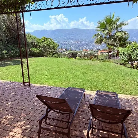 Kilauea Couette-café 4*