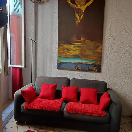 2 Minutes De La Vieille Appartement