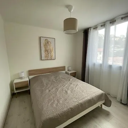 F2 Lumineux 8 Min A Pieds De La Apartment