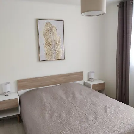 F2 Lumineux 8 Min A Pieds De La Apartment