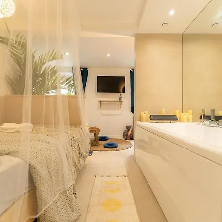 Ag 1 Balnéo Clim 1min Plage, Appartement