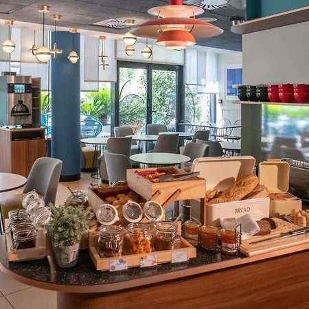 Ibis Styles Aéroport Arenas