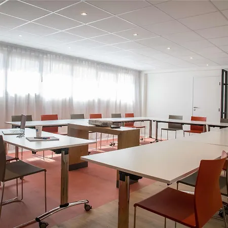 Ibis Budget Californie Lenval Hotel