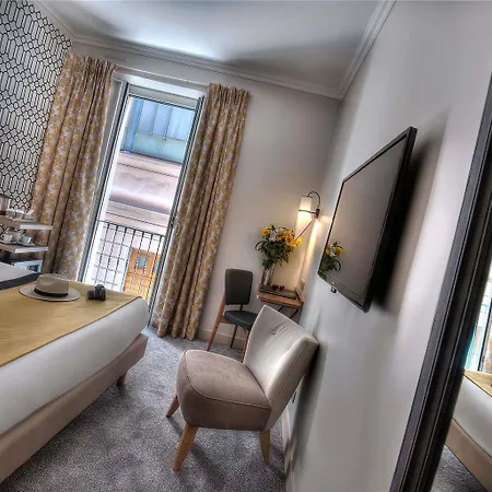 Mercure Marche Aux Fleurs Hotel 4*