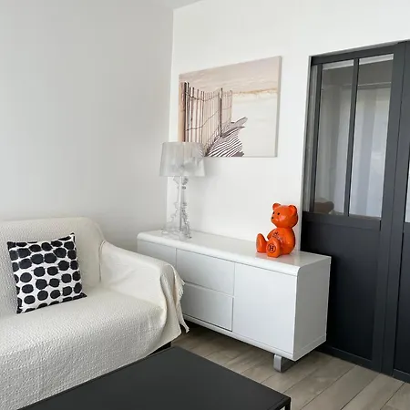 Apartment Carre D'or Super 2 Pieces *