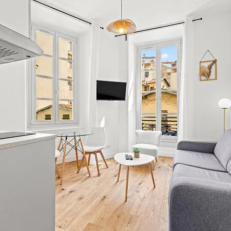 Apartment Charming Center 302 *