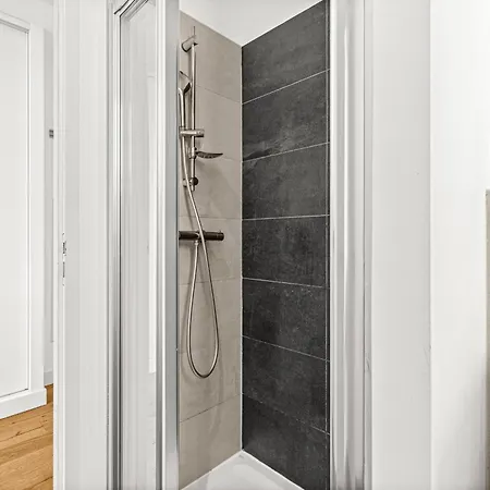 Charming Center 302 Apartment *
