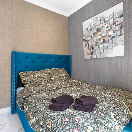 Renting - 4france - Luxe & Comfort Seafront Massena Apartment