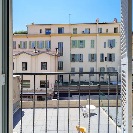 Renting - 6france - Luxe&confort Bord De Massena Appartement