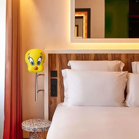 Mama Shelter Hotel 4*