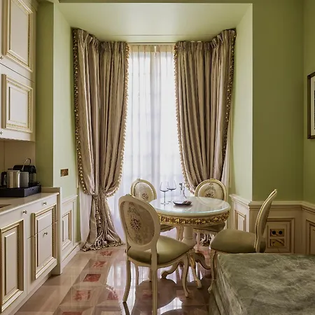 Maison Des Barons Aparthotel 4*