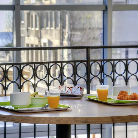 Ibis Budget Californie Lenval 2*
