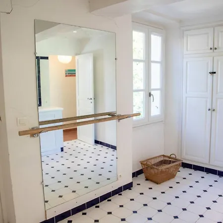 Villa Bonnard In Sea And View & Pool